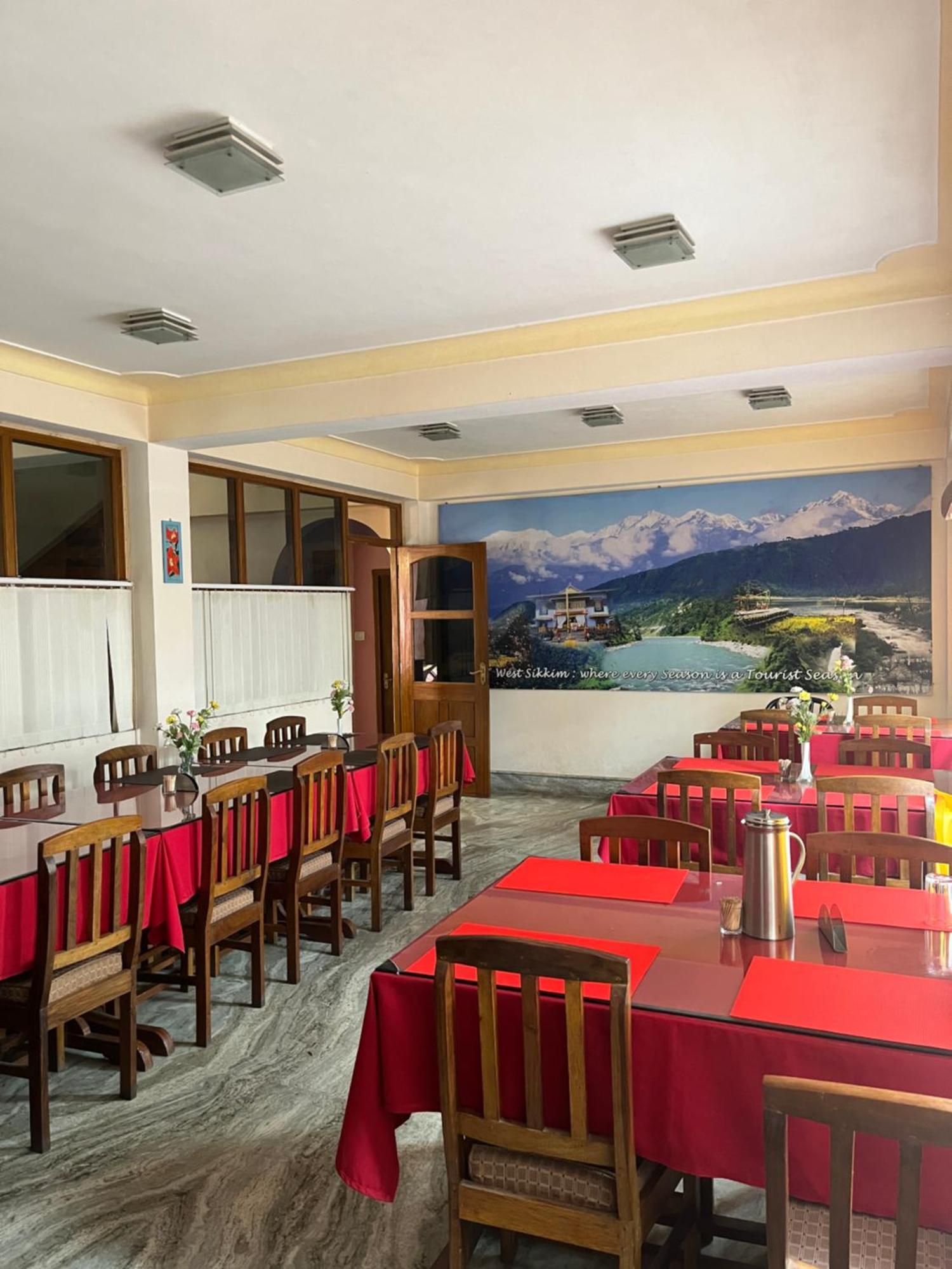 Ifseen Villa Pelling Exterior foto